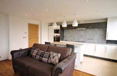 Lansdowne Terrace, Gosforth, Newcastle - Image 2